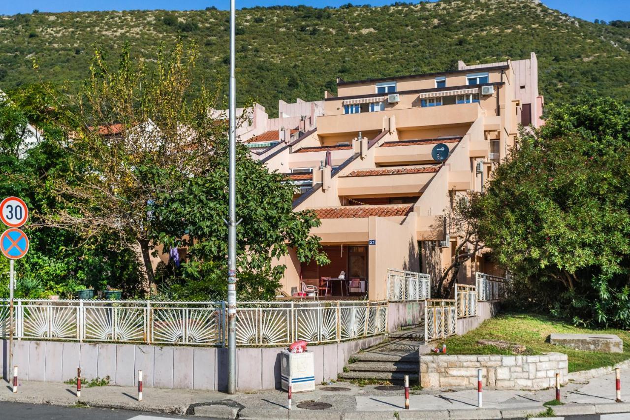 Apartments Aleksandar Petrovac Exterior photo